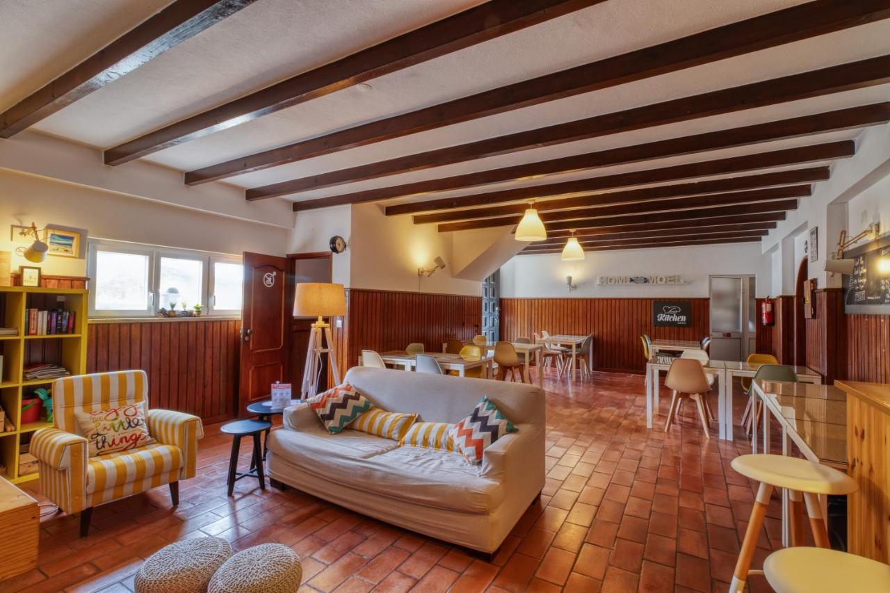 Homemoel Local Accomodation Al ساو بيدرو دي مويل المظهر الخارجي الصورة